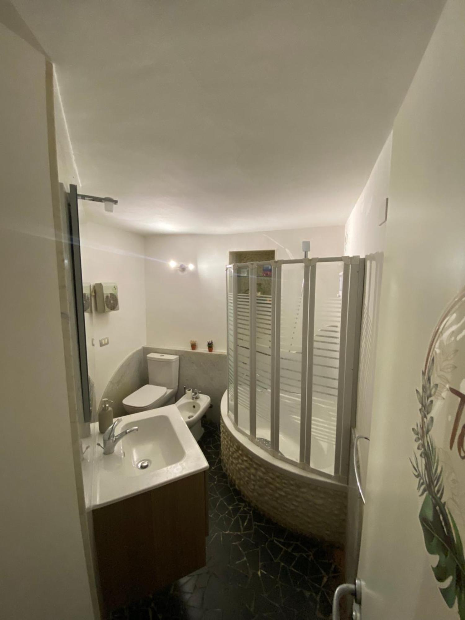 Ciuri Tuttu L'Annu Rooms Катания Екстериор снимка